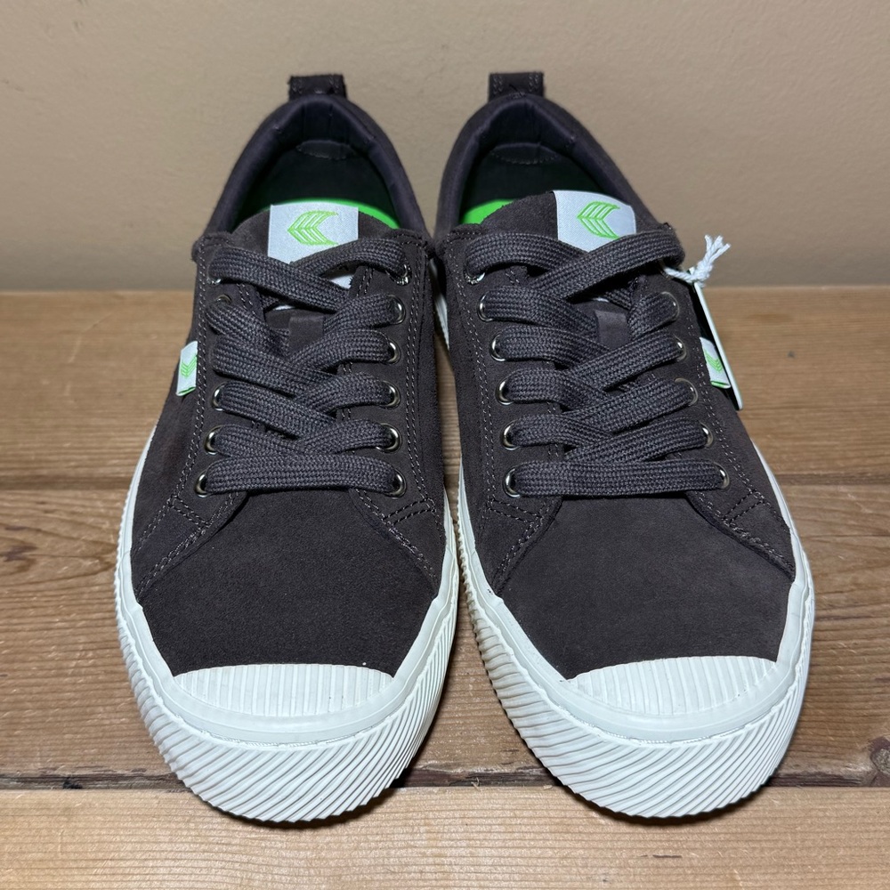 Cariuma OCA Low Dark Brown Canvas Suede Unisex Sneakers W 9.5 M 8 - Picture 4 of 9